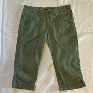 -Calvin Klein Army Green Capri's Jeans Women's size 4